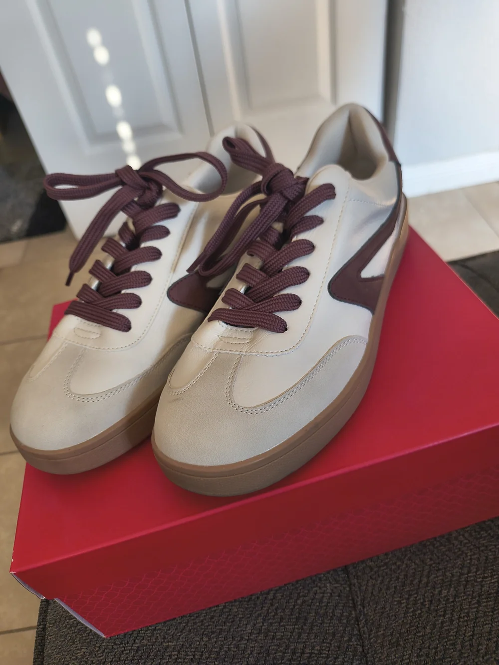 DV by Dolce Vita stylish men